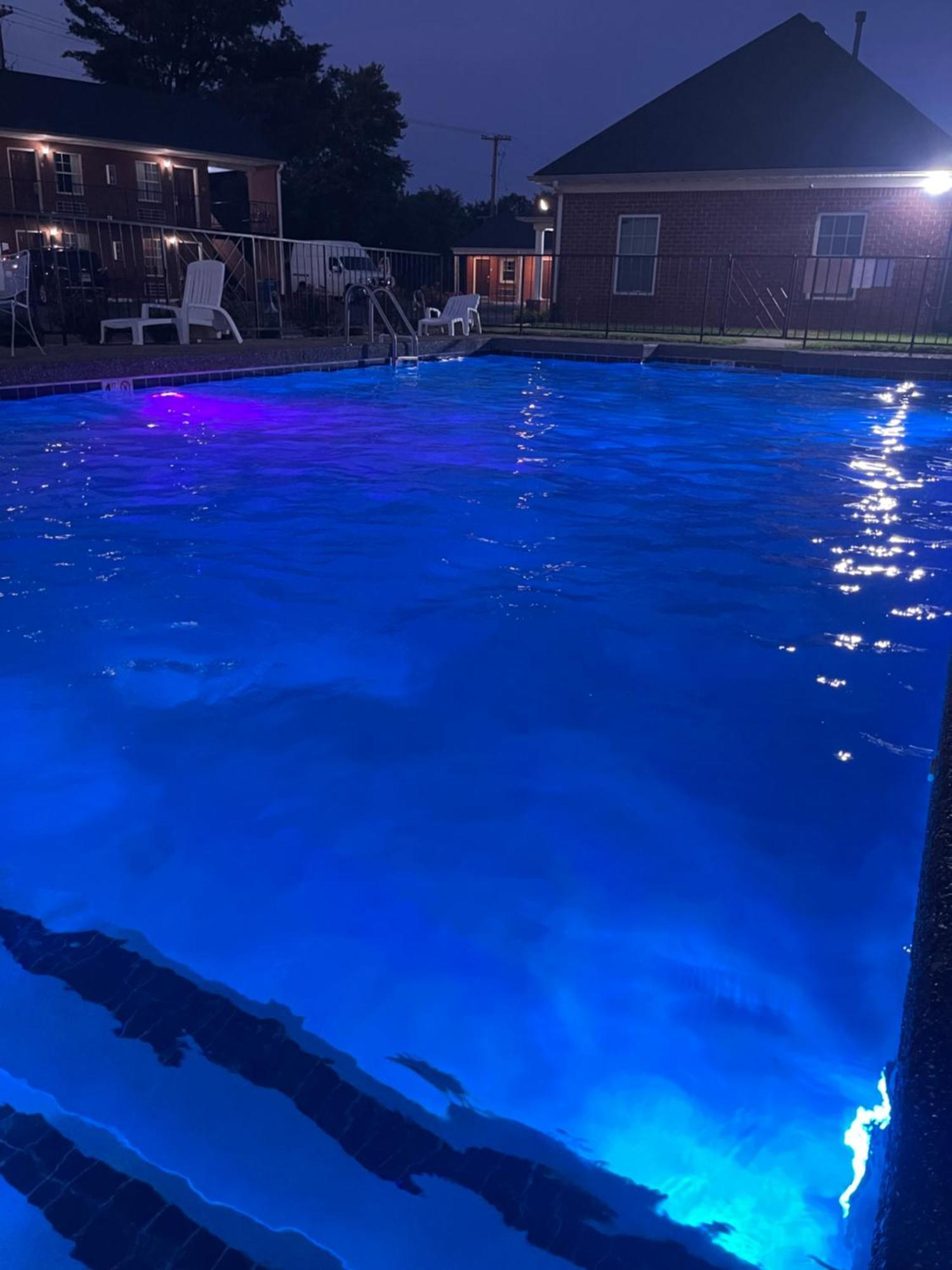 Bourbon Capital Inn Bardstown Bagian luar foto